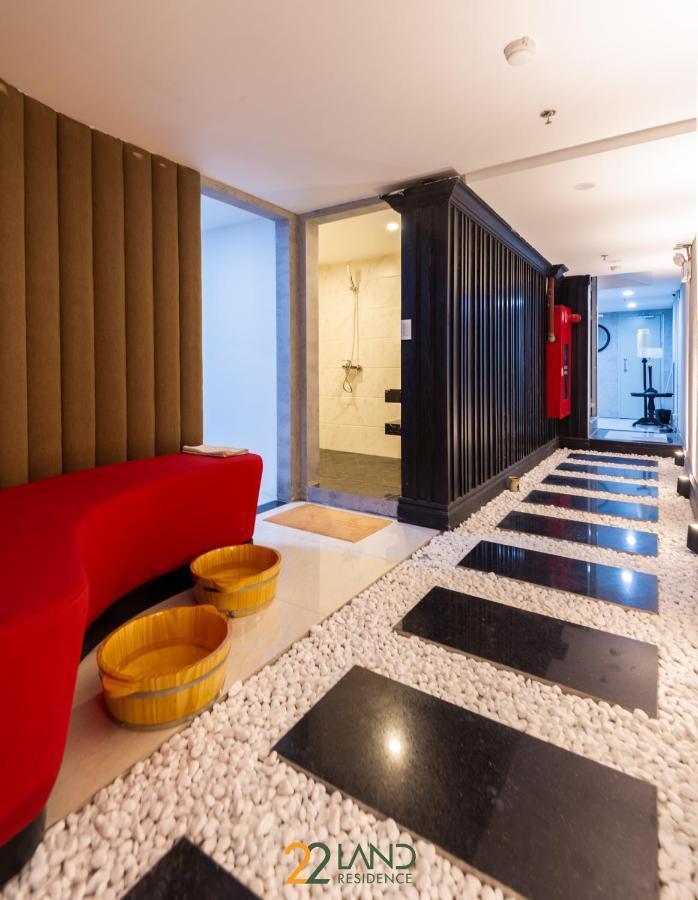 22Land Residence Hotel & Spa 52 Ngo Huyen Hanoi Exteriör bild
