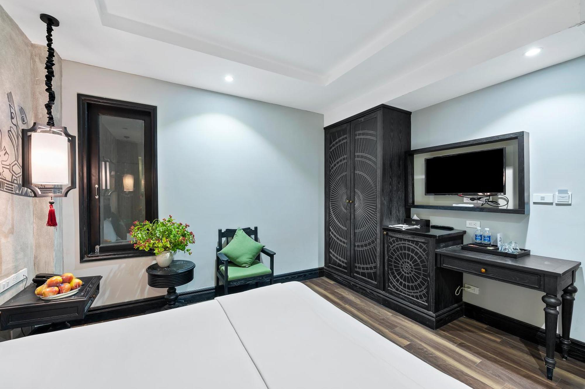 22Land Residence Hotel & Spa 52 Ngo Huyen Hanoi Exteriör bild