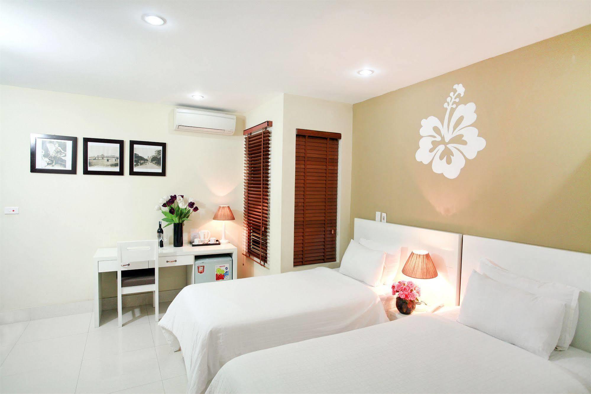 22Land Residence Hotel & Spa 52 Ngo Huyen Hanoi Exteriör bild